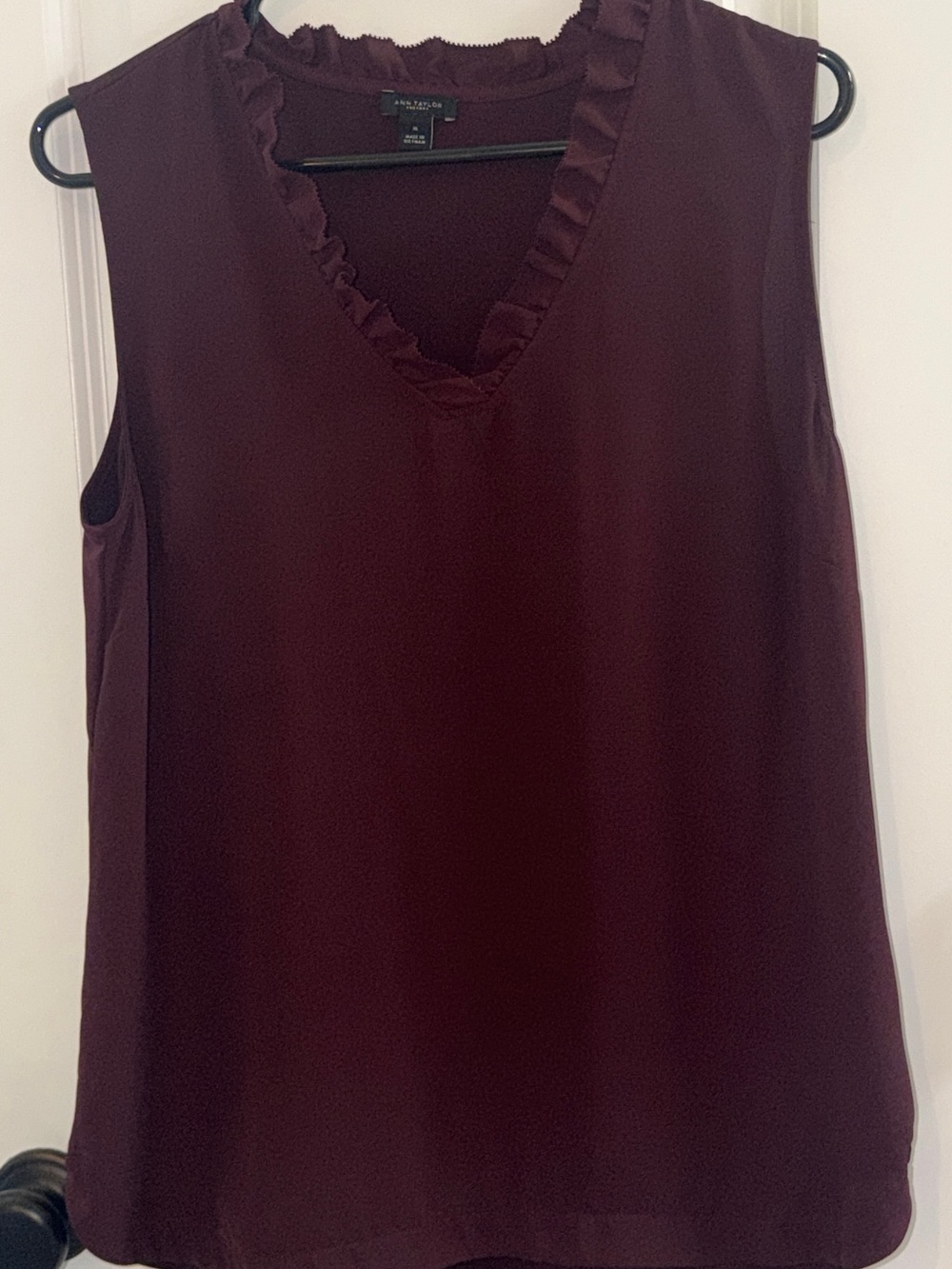 Ann Taylor Factory Sleeveless V-Neck Ruffle Trim Tank - Burgundy
